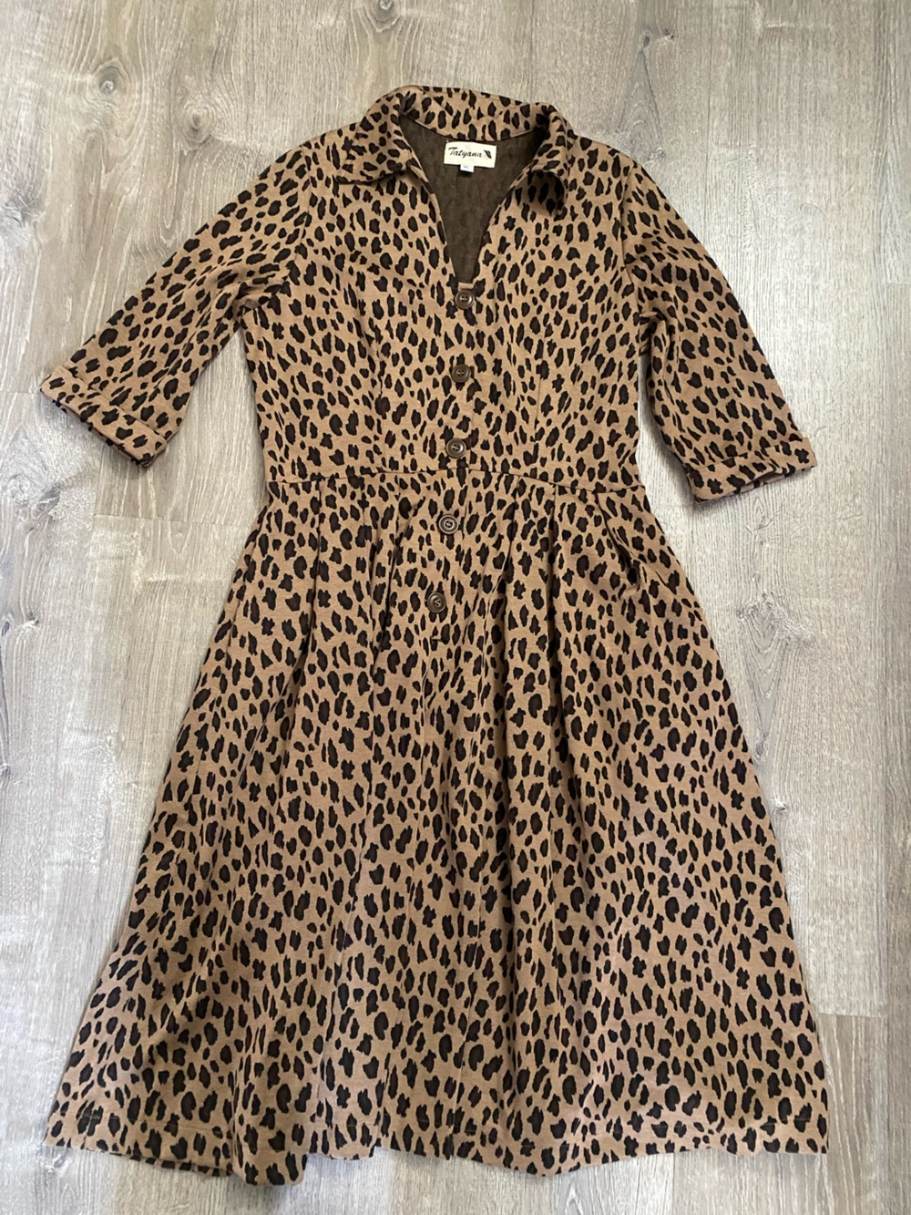 Tatyana Leopard-Print Button Swing Dress in Brown and Black Size XL